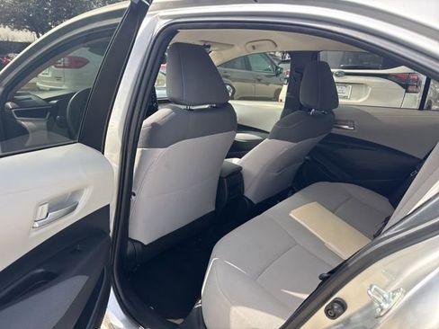 Used 2020 Toyota Corolla LE w/ Carpet Mat Package (TMS) image 11