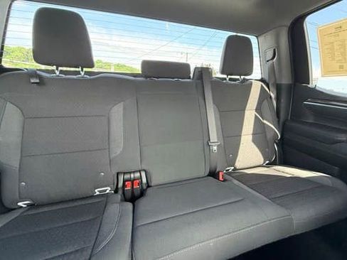Used 2025 Chevrolet Silverado 1500 LT AWD/4WD image 35
