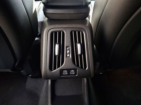 Used 2025 BMW X2 xDrive28i image 11