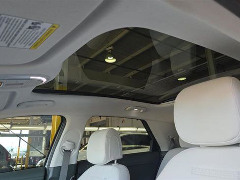 Used 2025 Hyundai Ioniq 5 Limited image 9