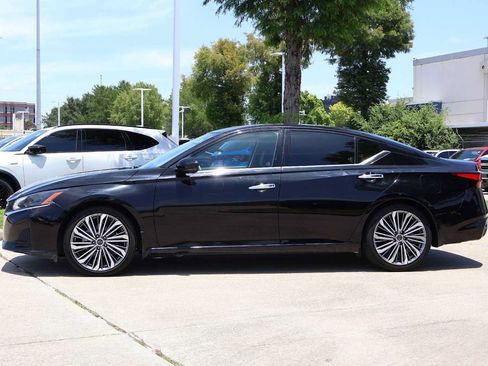 Used 2023 Nissan Altima 2.5 SL FWD image 3