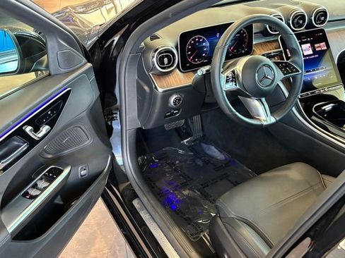 Used 2025 Mercedes-Benz C 300 Sedan image 9