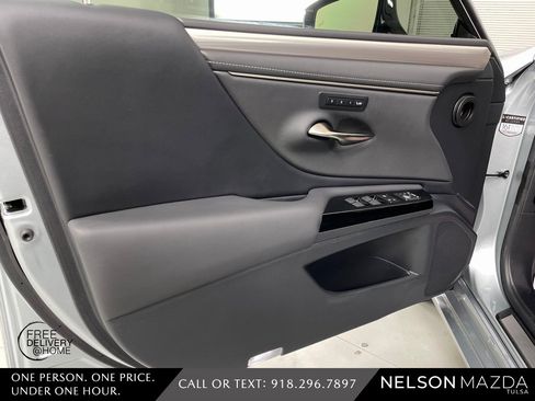 Used 2023 Lexus ES 350 F Sport w/ Accessory Package (Z2) image 20