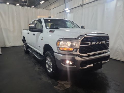 Used 2024 RAM 2500 Big Horn w/ Off Road Package AWD/4WD image 4