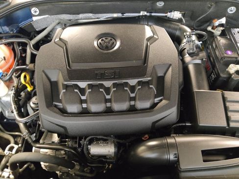 Used 2022 Volkswagen Passat 2.0T SE image 30