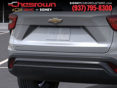 New 2026 Chevrolet Trax LS w/ LS Convenience Package FWD image 14
