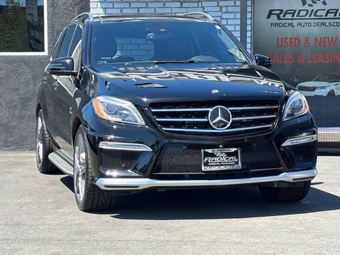 Used 2015 Mercedes-Benz ML 63 AMG 4MATIC w/ AMG Performance Package image 4