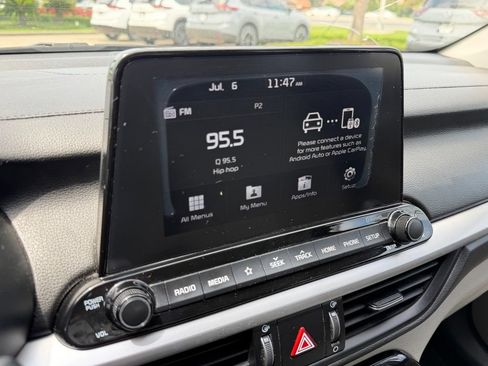 Used 2019 Kia Forte LXS FWD image 18