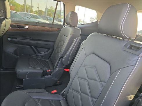 New 2026 Volkswagen Atlas SE FWD image 10