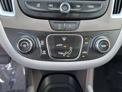 Used 2024 Chevrolet Malibu LS FWD image 14
