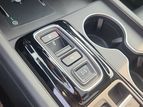 Certified 2023 Honda Pilot Touring image 14