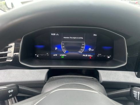 Used 2025 Volkswagen Jetta SE FWD image 20