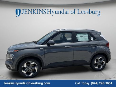 New 2026 Hyundai Venue SEL FWD image 10