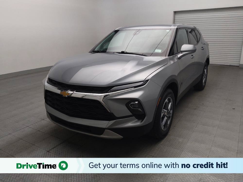 Used 2025 Chevrolet Blazer LT FWD image 1