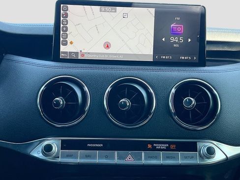 Used 2022 Kia Stinger GT1 RWD image 13