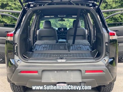Used 2025 Nissan Pathfinder Rock Creek AWD/4WD image 44