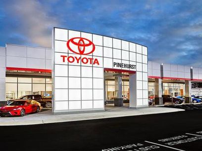 Used 2016 Toyota Avalon Limited w/ Toyota Safety Sense Package