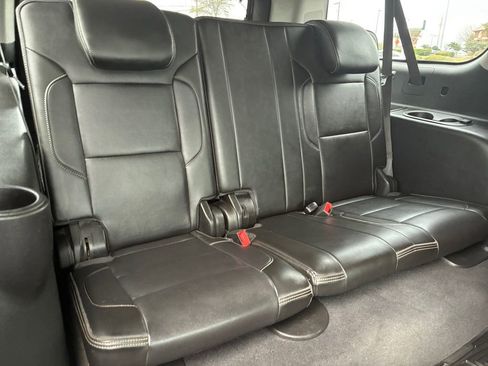Used 2020 GMC Yukon XL Denali image 5
