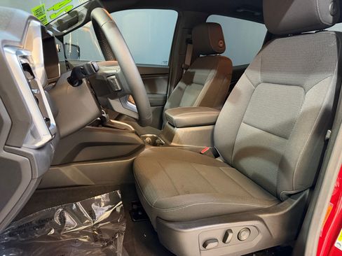 Used 2024 GMC Canyon Elevation w/ Convenience Package RWD image 5