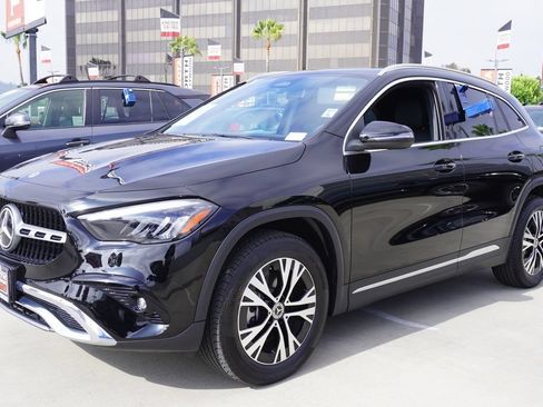 Used 2025 Mercedes-Benz GLA 250 image 4