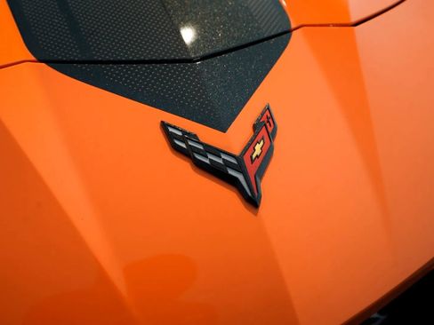 Used 2024 Chevrolet Corvette Stingray Preferred Conv w/ Z51 Performance Package RWD image 19