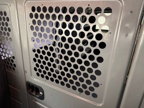 Used 2016 Chevrolet Express 2500 RWD image 43