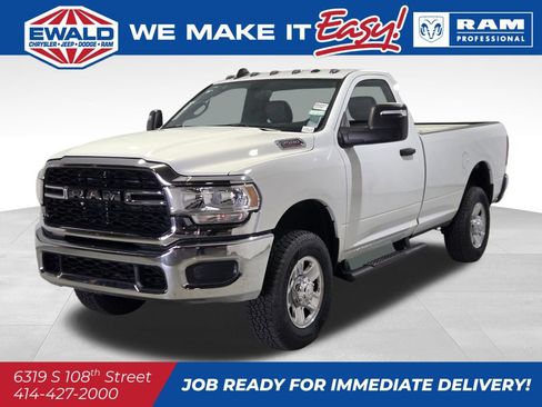 New 2024 RAM 2500 Tradesman w/ Chrome Appearance Group AWD/4WD image 17