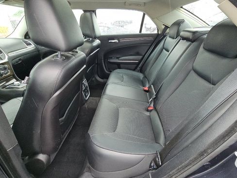 Used 2015 Chrysler 300 C w/ Light Group AWD/4WD image 5