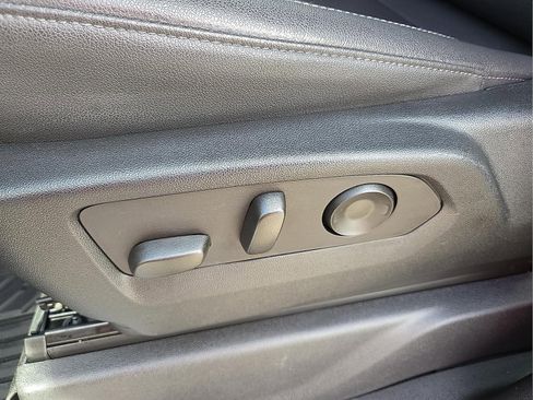 Used 2023 Chevrolet Silverado 1500 LTZ image 14