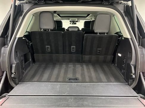 Used 2025 Ford Expedition Platinum AWD/4WD image 48