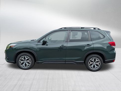 Used 2024 Subaru Forester Premium AWD/4WD image 4