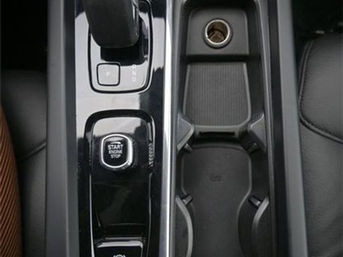 Used 2024 Volvo S60 B5 Plus image 11