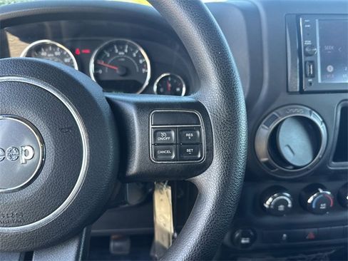 Used 2017 Jeep Wrangler Unlimited Sport image 17