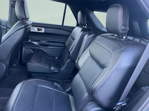 Used 2020 Ford Explorer Limited w/ Class III Trailer Tow Package image 15