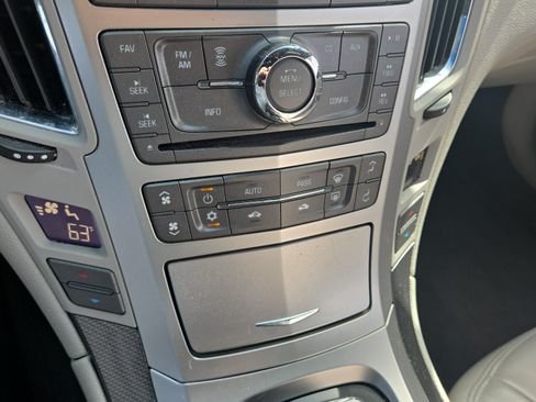 Used 2011 Cadillac CTS Coupe RWD image 26