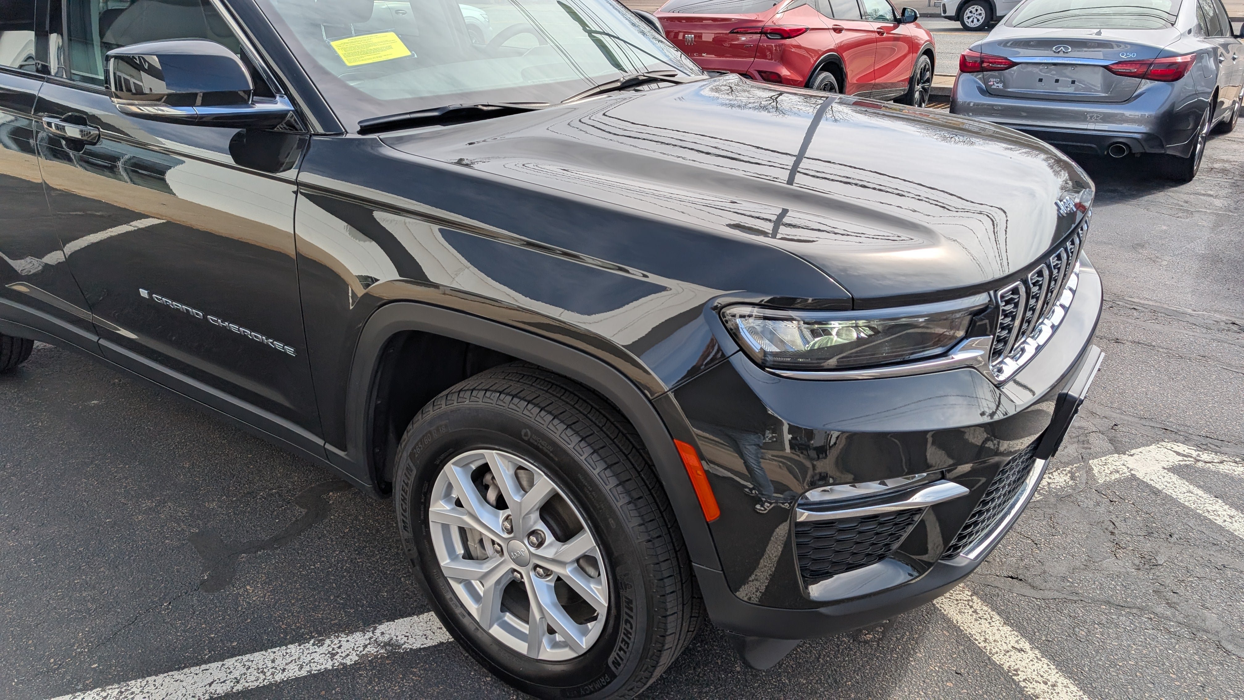 Used 2024 Jeep Grand Cherokee Limited AWD/4WD image 18