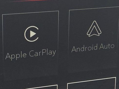 Used 2022 GMC Sierra 1500 Elevation w/ LPO, Elevation Black Package image 6