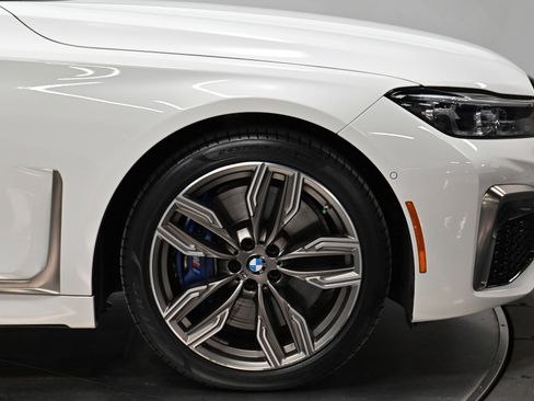 Used 2022 BMW M760i xDrive w/ Luxury Rear Seating Package image 56