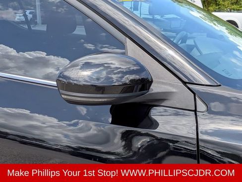 Used 2020 Nissan Sentra SR FWD image 11