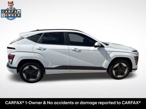 Used 2024 Hyundai Kona SEL FWD image 2