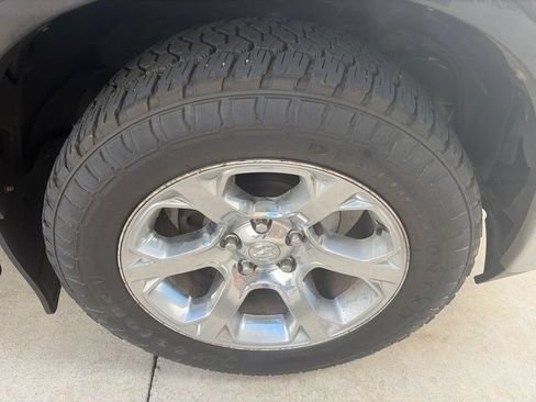 Used 2013 RAM 1500 Laramie w/ Convenience Group AWD/4WD image 22