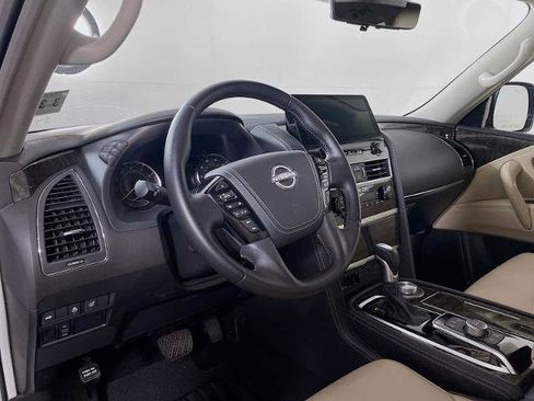 Certified 2024 Nissan Armada Platinum image 7