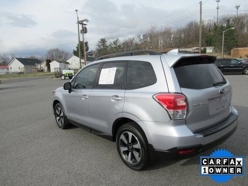 Used 2017 Subaru Forester 2.5i Premium image 5