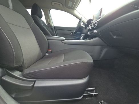 Used 2023 Nissan Sentra SV image 13