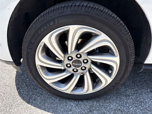 Used 2022 Lincoln Navigator Reserve RWD image 48