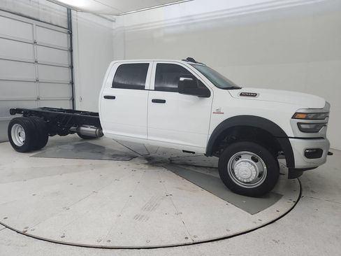 New 2026 RAM 5500 Tradesman w/ Chrome Appearance Group AWD/4WD image 2