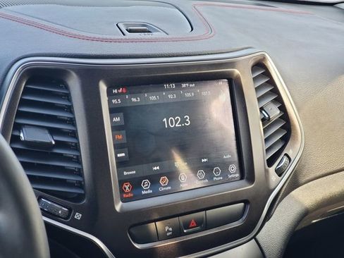 Certified 2020 Jeep Cherokee Trailhawk w/ Cold Weather Group image 18