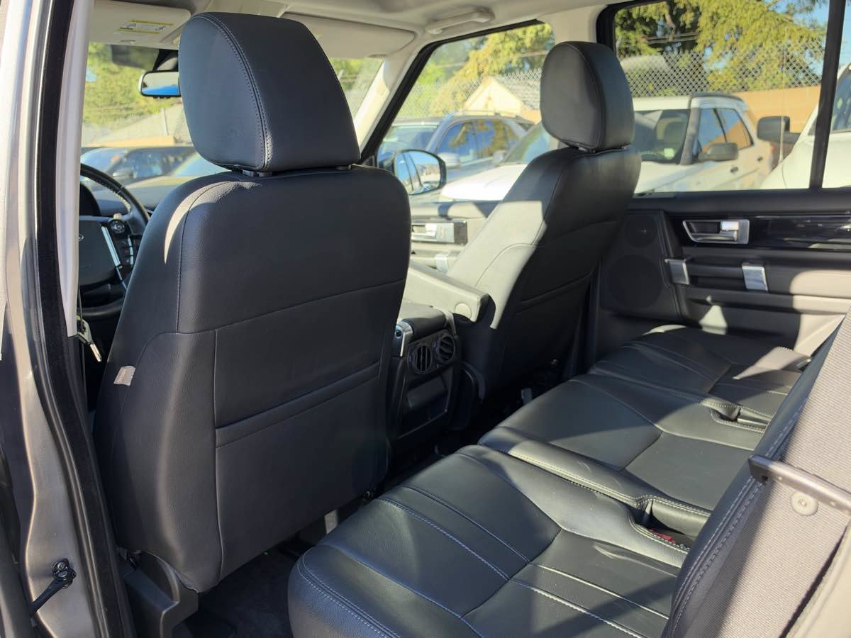 Used 2015 Land Rover LR4 HSE AWD/4WD image 22