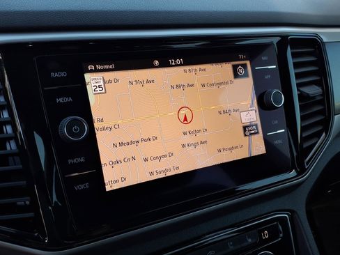 Certified 2020 Volkswagen Atlas Cross Sport SEL Premium image 29