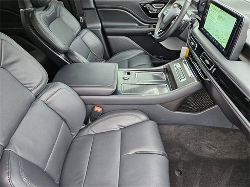 New 2025 Lincoln Aviator Reserve w/ Equipment Group 201A image 13